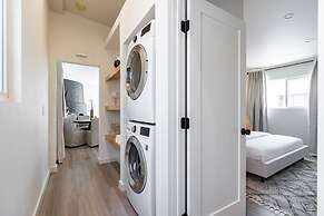 The Rosemont II - La Jolla Luxury