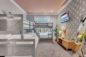 Prime Location Music House 10 Beds Free Parking