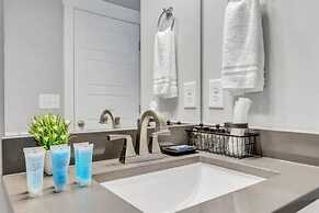 Prime Location Music House 10 Beds Free Parking