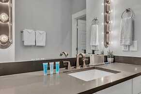 Prime Location Music House 10 Beds Free Parking