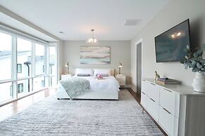 Downtown Luxury - 10 Beds Free Parking