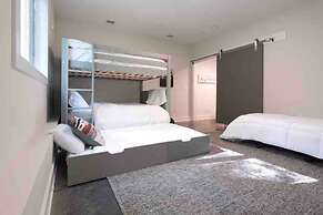 Downtown Luxury - 10 Beds Free Parking