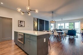 Downtown Luxury - 10 Beds Free Parking