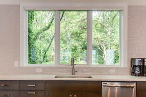 Downtown Luxury - 10 Beds Free Parking