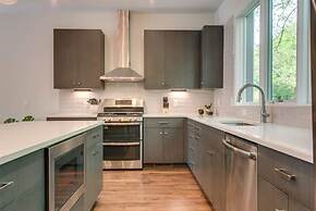 Downtown Luxury - 10 Beds Free Parking