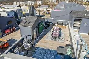 NEW Pink Howdy Oasis 13 Beds Rooftop View Parking