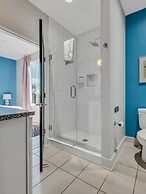 NEW Pink Howdy Oasis 13 Beds Rooftop View Parking