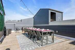 NEW Pink Howdy Oasis 13 Beds Rooftop View Parking