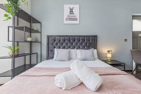 Luxury Flat in Studio