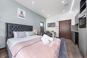 Luxury Flat in Studio