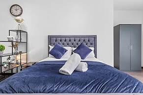 Modern Spacious Sleeps 4 Studio Golders Green