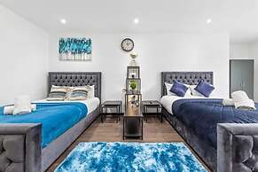 Modern Spacious Sleeps 4 Studio Golders Green