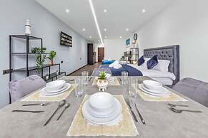 Modern Spacious Sleeps 4 Studio Golders Green