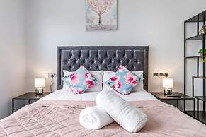 Modern Serviced Studio Flat Near Central London