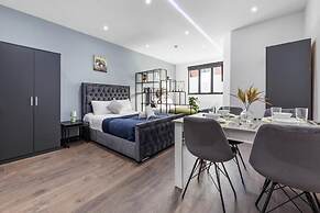Serviced Studio Flat Near Camden Euston Station