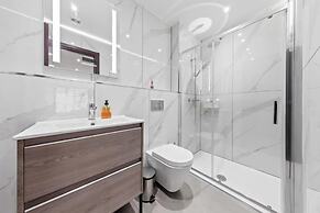 Luxury Sleeps 4 Studio Flat