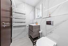 Luxury Sleeps 4 Studio Flat