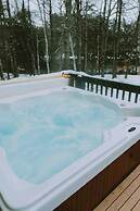 Sunset Chalet-amazing Views Private hot tub