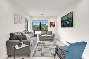 4BR w htd Pool Walk to Las Olas 5mins to Beach