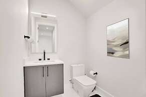 4BR w htd Pool Walk to Las Olas 5mins to Beach