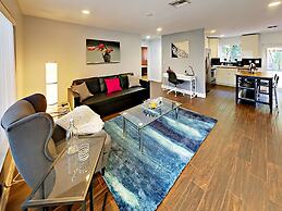 Hidden Gem Vacation Villa w Private Pool Tikihut