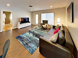 Hidden Gem Vacation Villa w Private Pool Tikihut