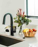 Luxury Paradise Walk to Las Olas -5 Mins to Beach