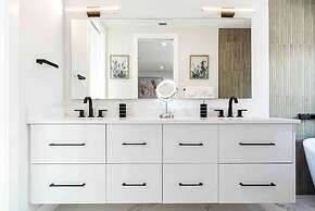 Luxury Paradise Walk to Las Olas -5 Mins to Beach