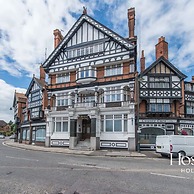 Stunning Character House In The Centre of Henley