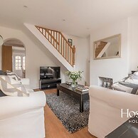 Stunning Character House In The Centre of Henley