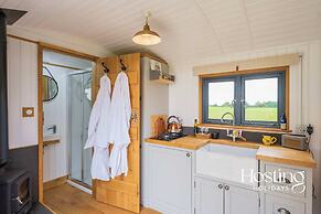 One Of A Kind Shepherds Hut With Incredible Views