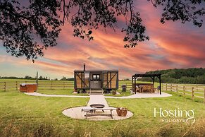 One Of A Kind Shepherds Hut With Incredible Views