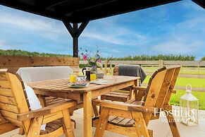 One Of A Kind Shepherds Hut With Incredible Views