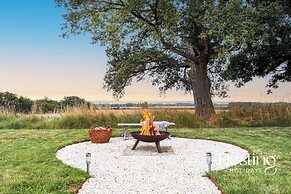 One Of A Kind Shepherds Hut With Incredible Views