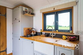 One Of A Kind Shepherds Hut With Incredible Views