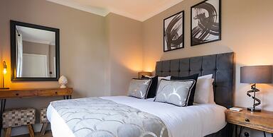 The Victoria - Central Luxury Home