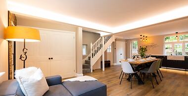 The Victoria - Central Luxury Home