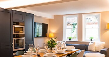 The Victoria - Central Luxury Home