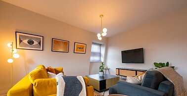 Super Vibrant 2 Bedroom With Parking