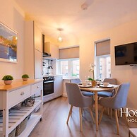 Super Central Apartment Close To River Station