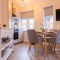 Super Central Apartment Close To River Station