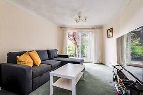 Kidlington 3 BR House Parking Large Garden