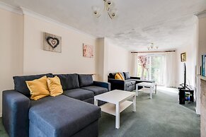 Kidlington 3 BR House Parking Large Garden