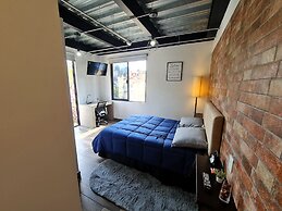 R09 Habitacion Equipada STV WIFI Parking