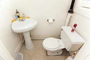 Saint Nicholas Inn Guesthouse