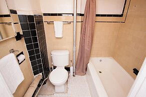 Saint Nicholas Inn Guesthouse