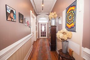 Saint Nicholas Inn Guesthouse