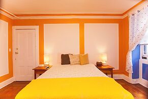 Saint Nicholas Inn Guesthouse