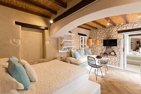 Kallos Villas & Suites