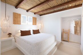 Kallos Villas & Suites